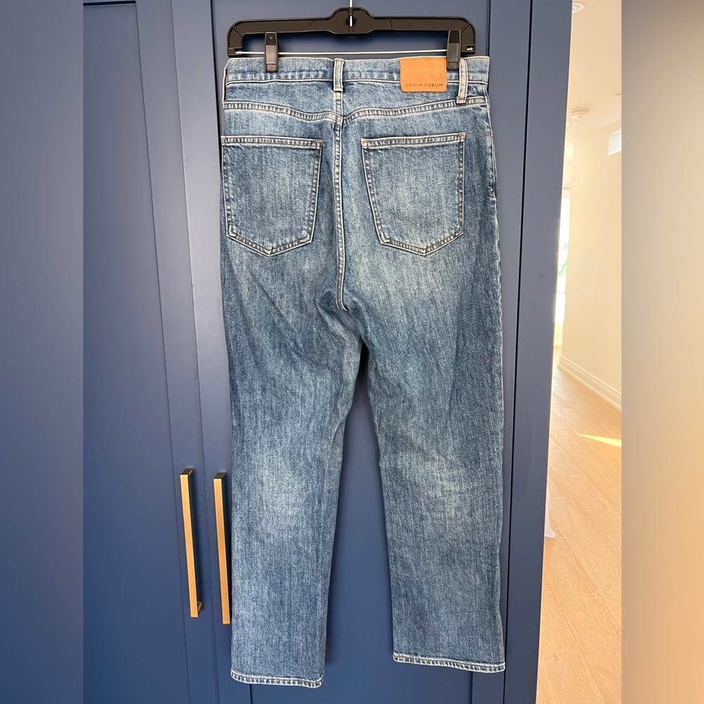 Aritzia Denim Forum Arlo High Rise Straight Jean in size 29. - Picture 4 of 9